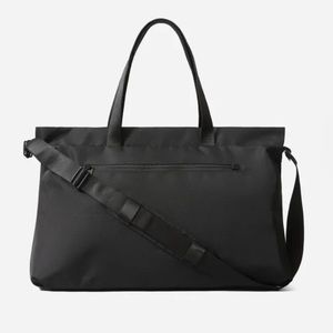 Everlane The ReNew Transit Weekender NWT